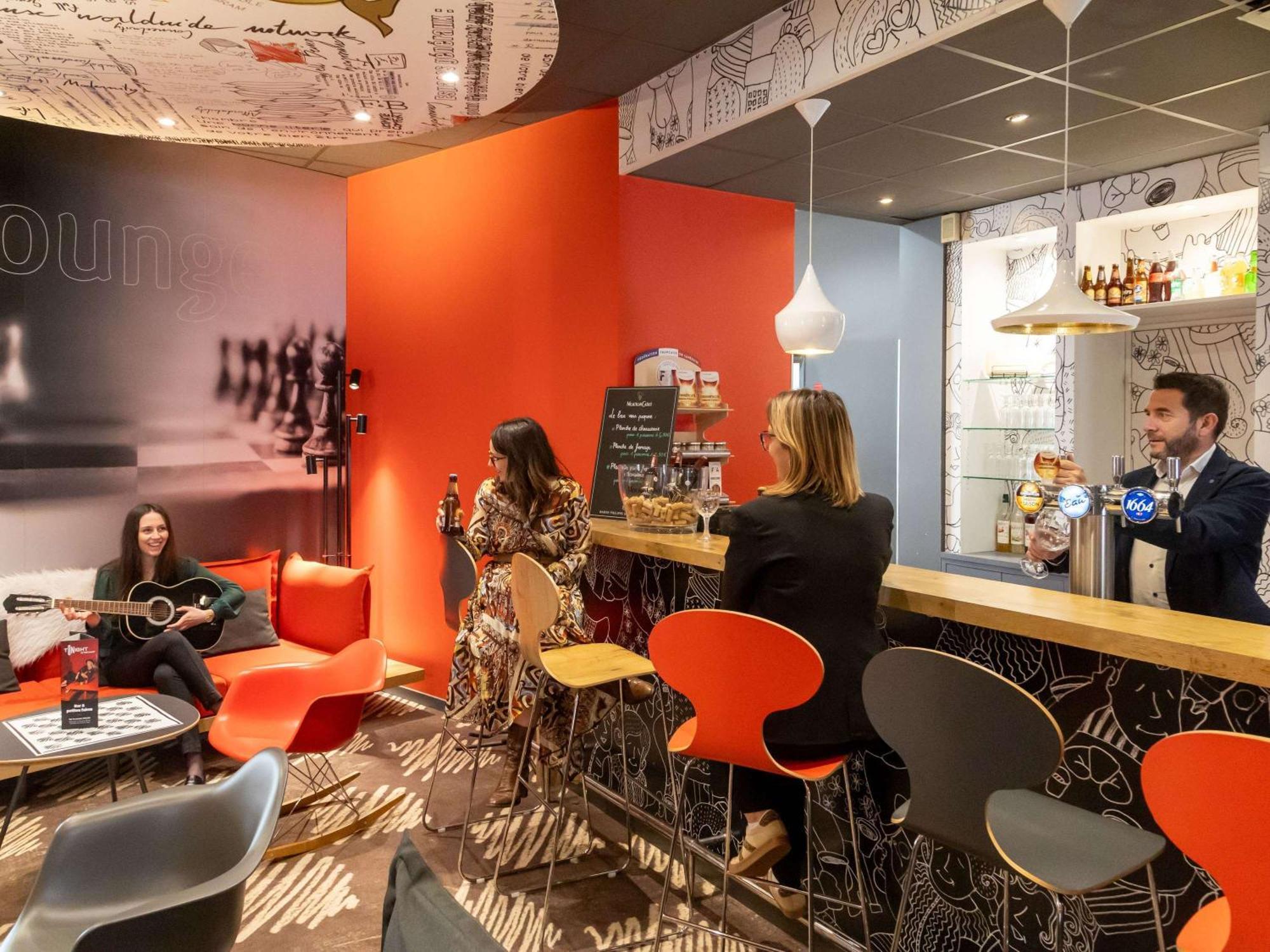 Ibis Le Puy-En-Velay Centre Hotel Екстериор снимка
