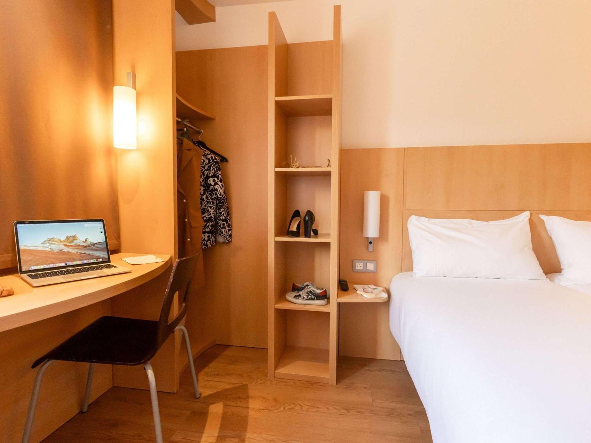 Ibis Le Puy-En-Velay Centre Hotel Екстериор снимка
