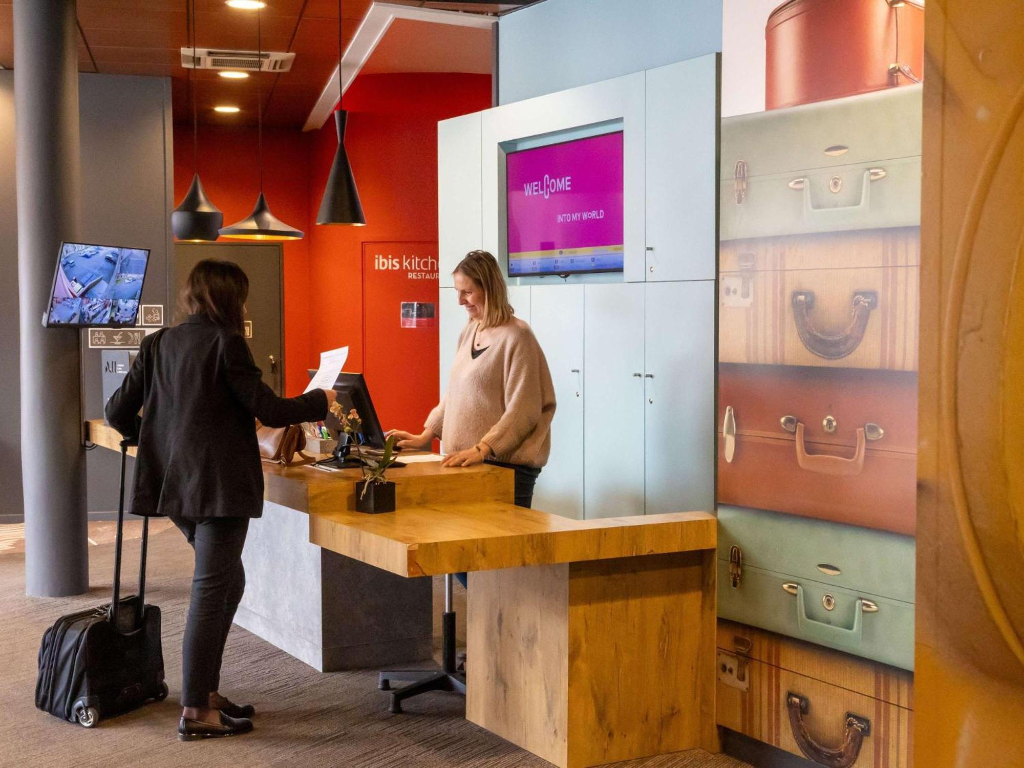 Ibis Le Puy-En-Velay Centre Hotel Екстериор снимка