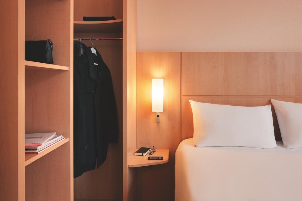 Ibis Le Puy-En-Velay Centre Hotel Екстериор снимка